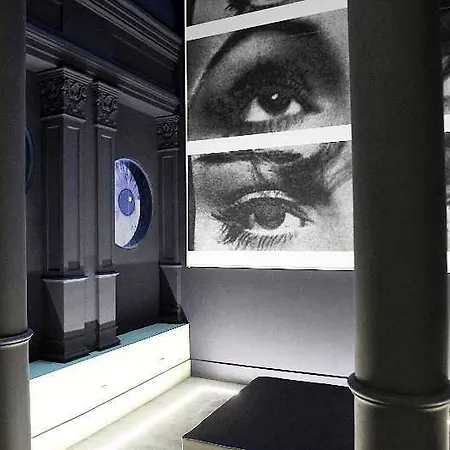 Mate Pau, 酒店 巴塞罗那